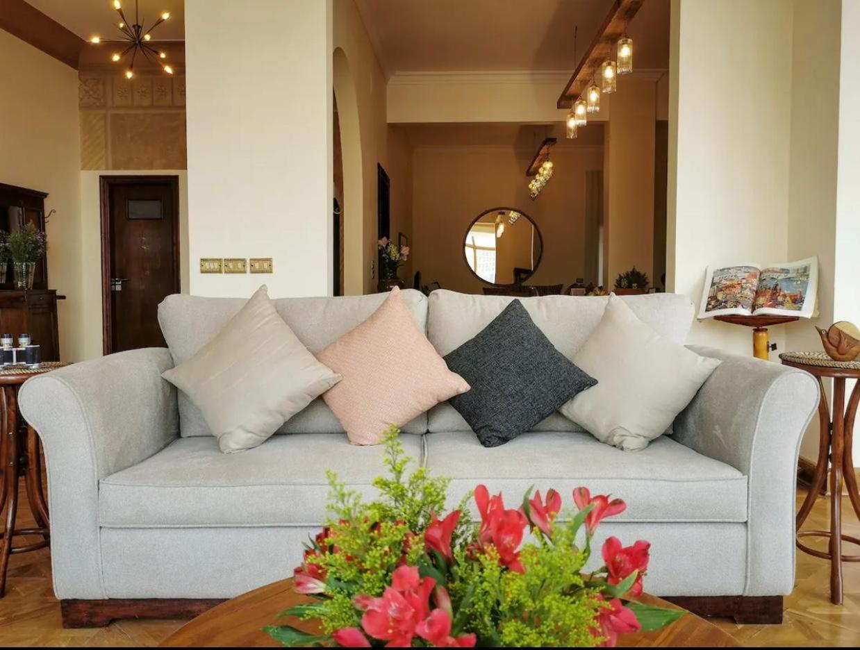 Luxury On The Nile - Zamalek Apartments Kairo Eksteriør bilde